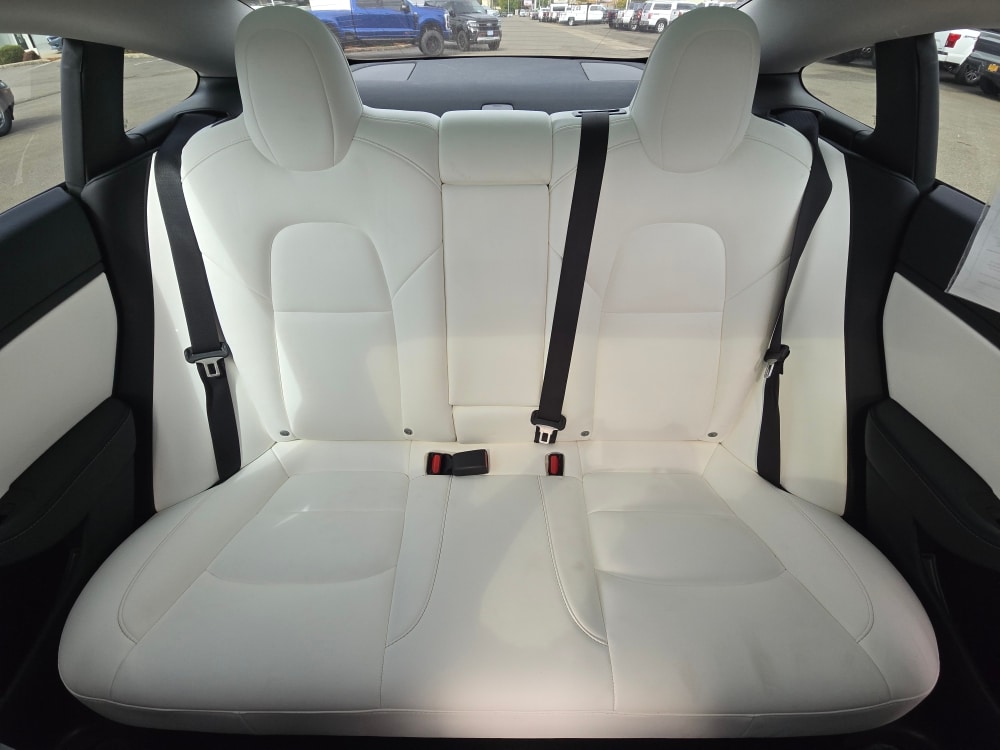 Thumbnail: 2021 Tesla Model 3 - 10