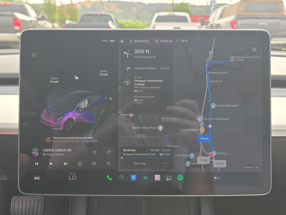 Thumbnail: 2021 Tesla Model 3 - 14