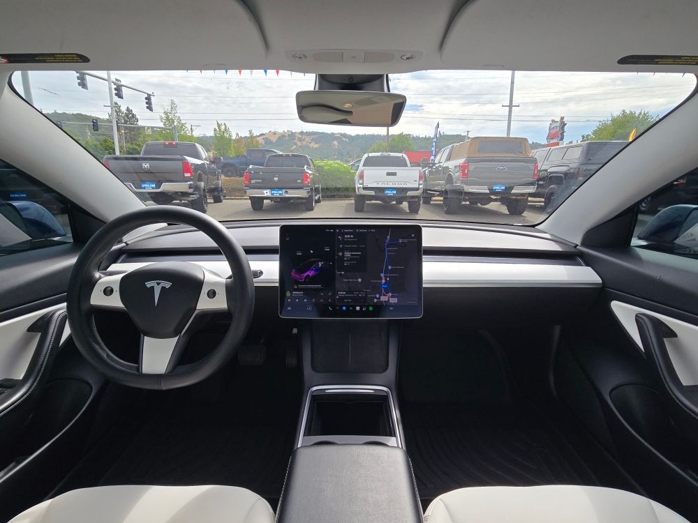Thumbnail: 2021 Tesla Model 3 - 13