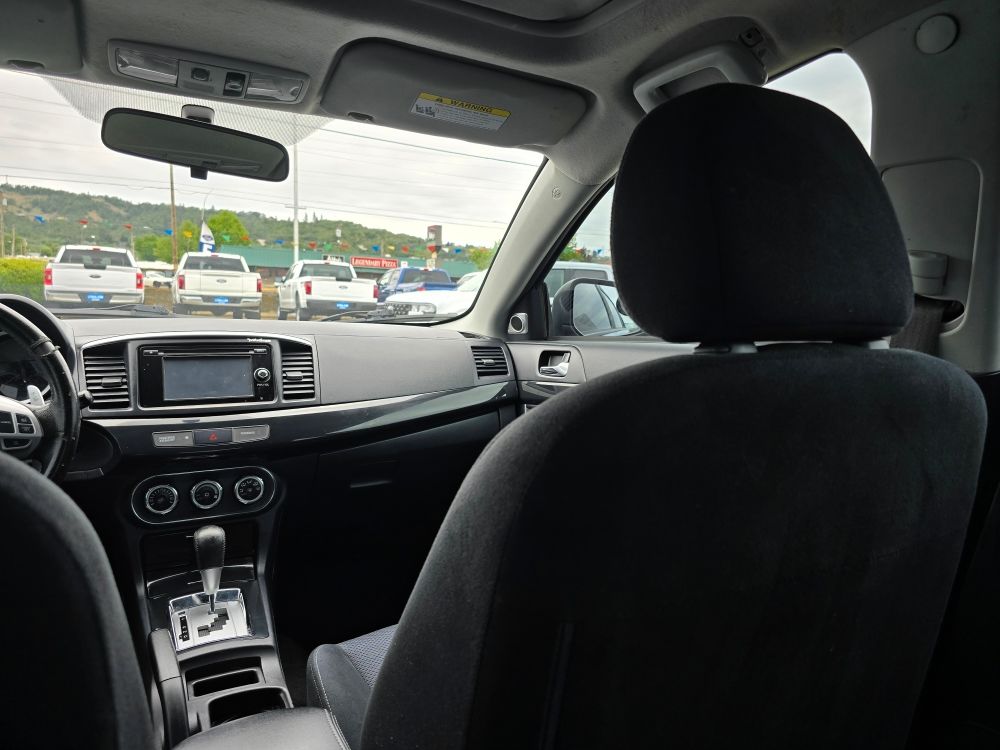 Thumbnail: 2015 Mitsubishi Lancer - 9