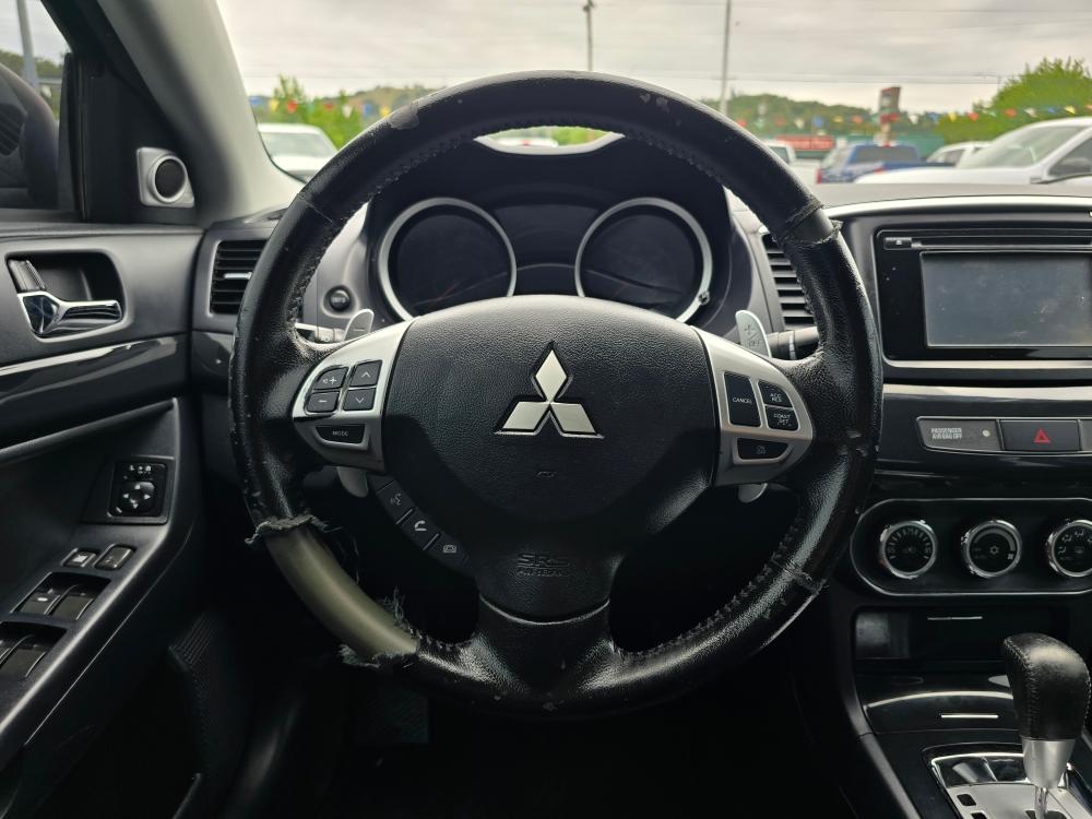 Thumbnail: 2015 Mitsubishi Lancer - 7
