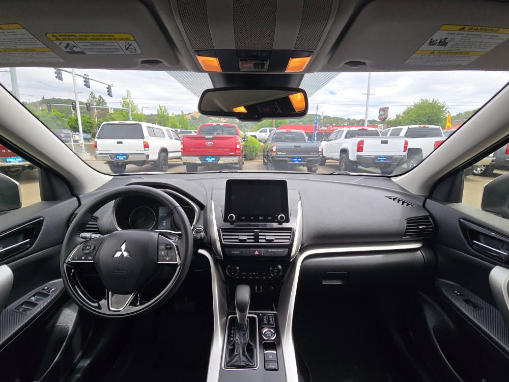 Thumbnail: 2025 Mitsubishi Eclipse Cross - 11