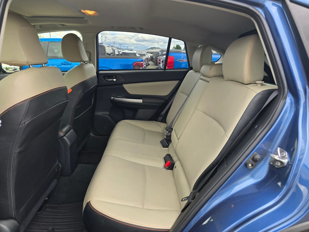 Thumbnail: 2016 Subaru Crosstrek - 10