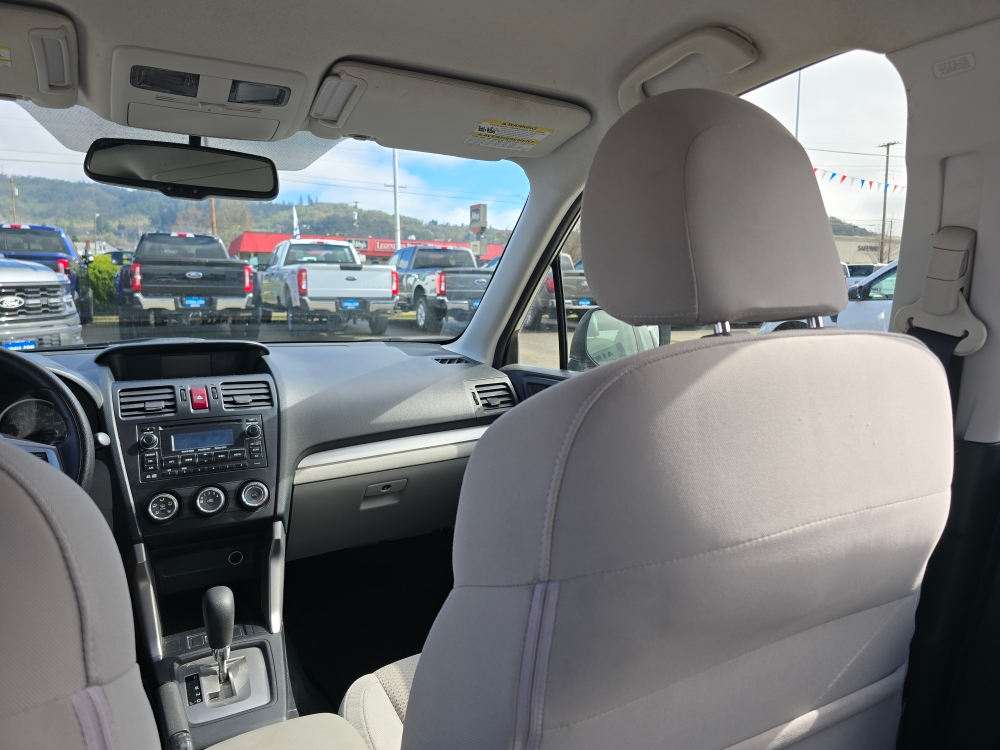 Thumbnail: 2015 Subaru Forester - 9
