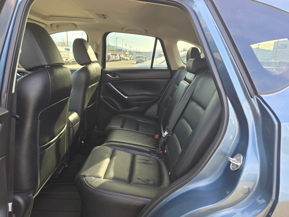 Thumbnail: 2016 Mazda CX-5 - 10