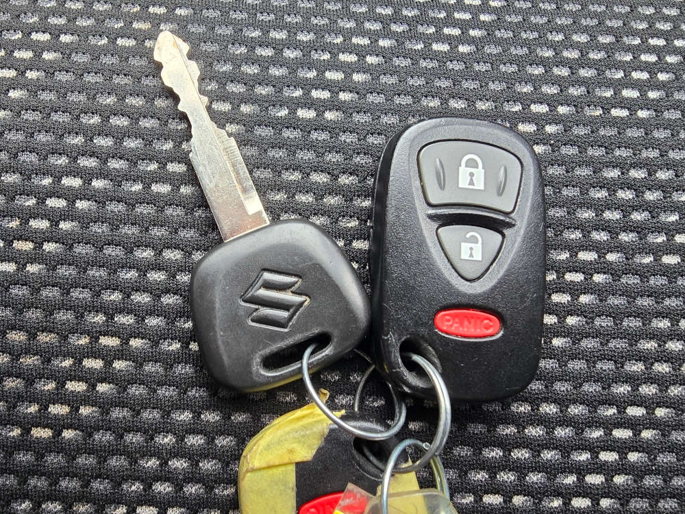 2007 Suzuki SX4 Base 16