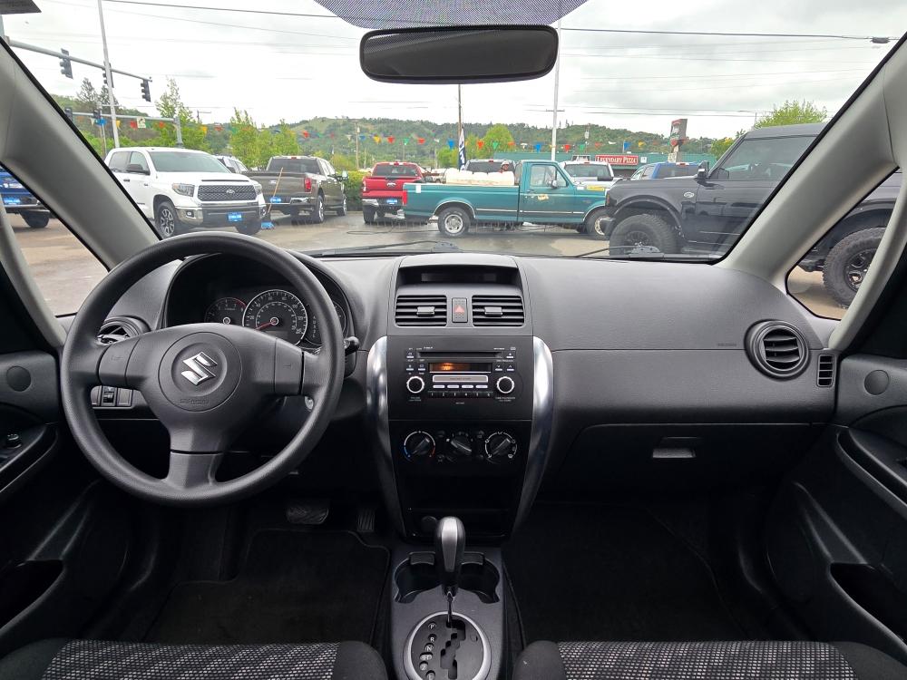 2007 Suzuki SX4 Base 11