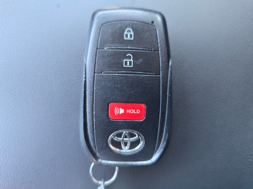 Thumbnail: 2023 Toyota Prius - 15