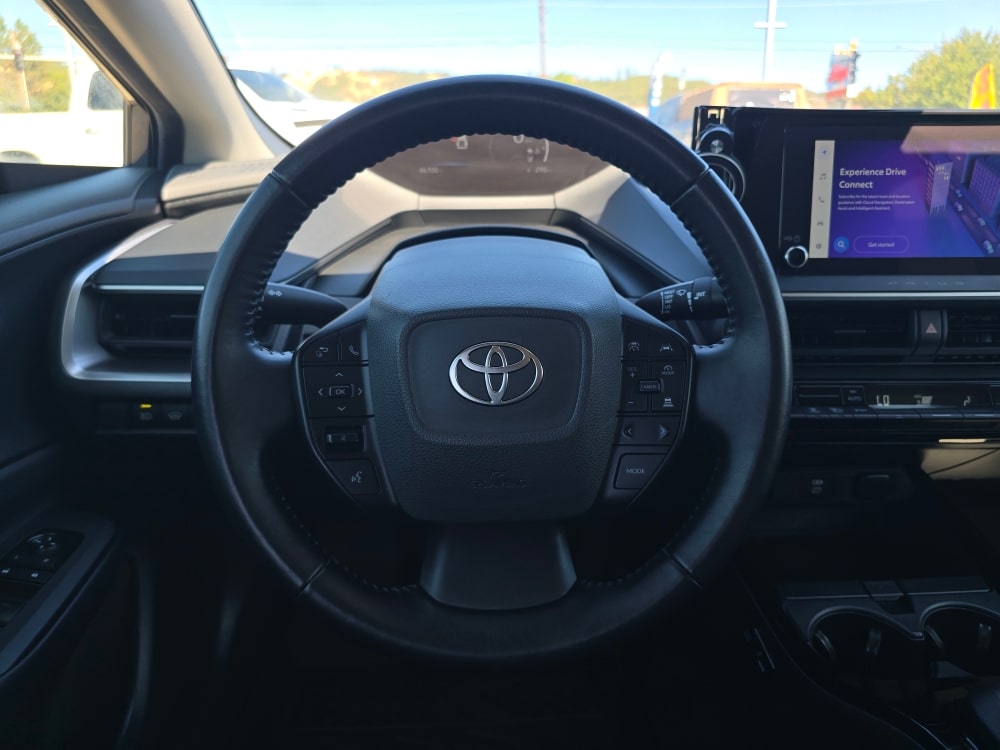 Thumbnail: 2023 Toyota Prius - 8