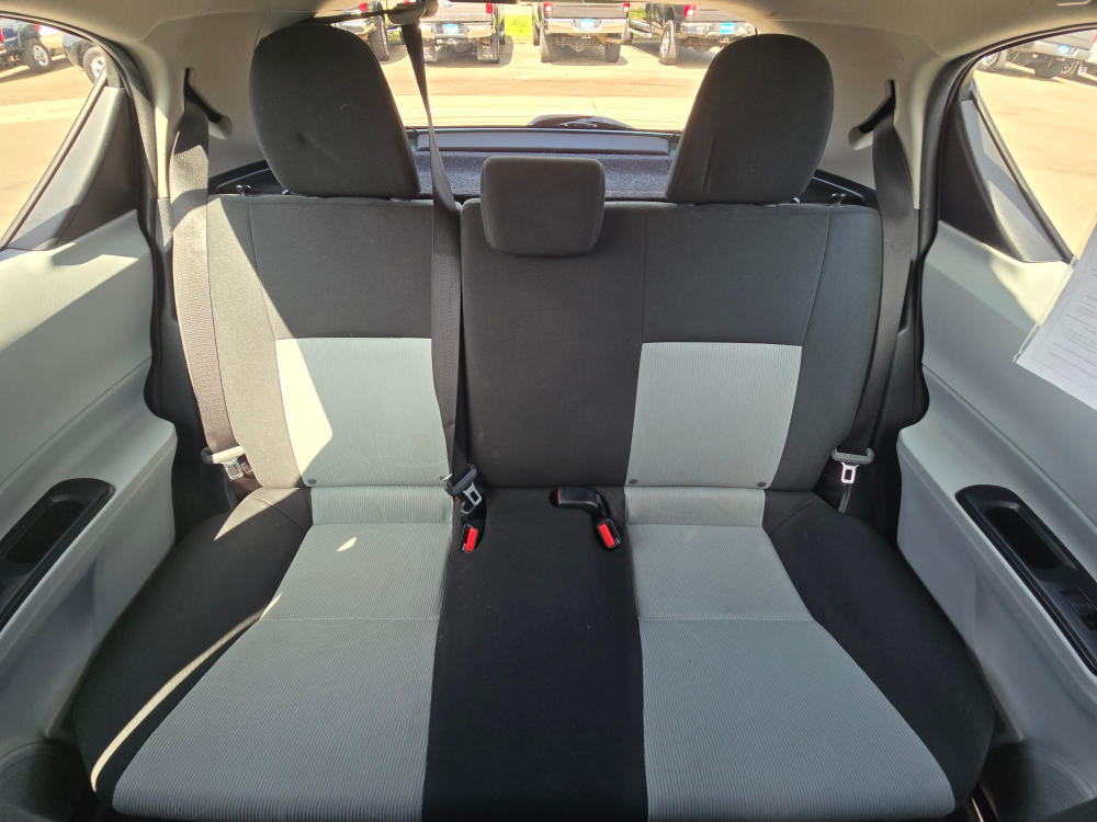 Thumbnail: 2013 Toyota Prius c - 19