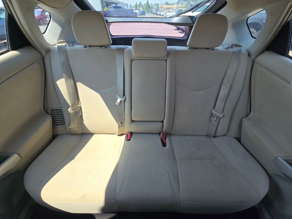 Thumbnail: 2015 Toyota Prius - 19