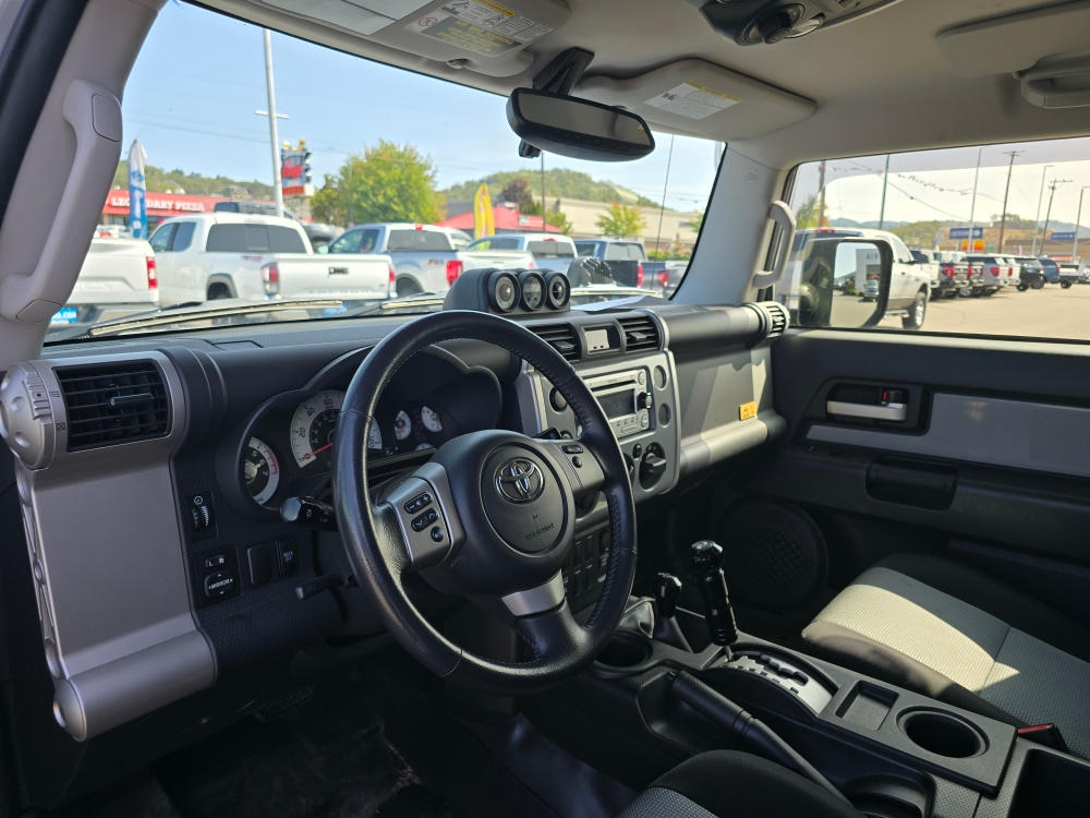 Thumbnail: 2013 Toyota FJ Cruiser - 2