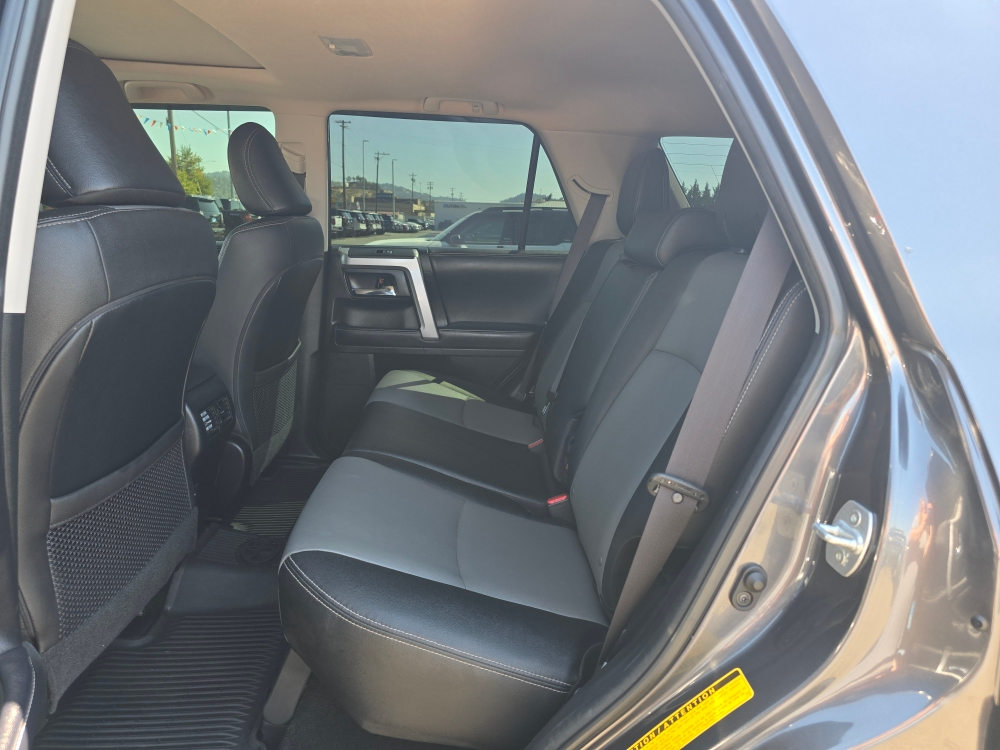 Thumbnail: 2019 Toyota 4Runner - 9