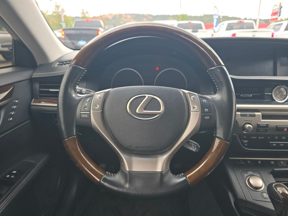 Thumbnail: 2013 Lexus ES - 7