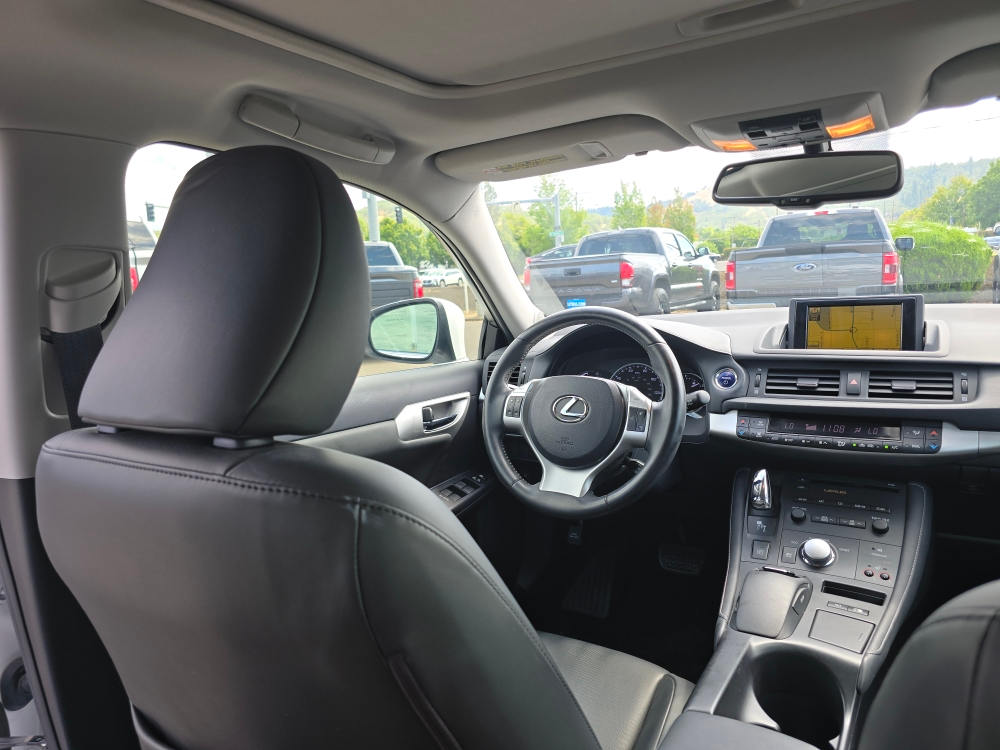 Thumbnail: 2012 Lexus CT - 2