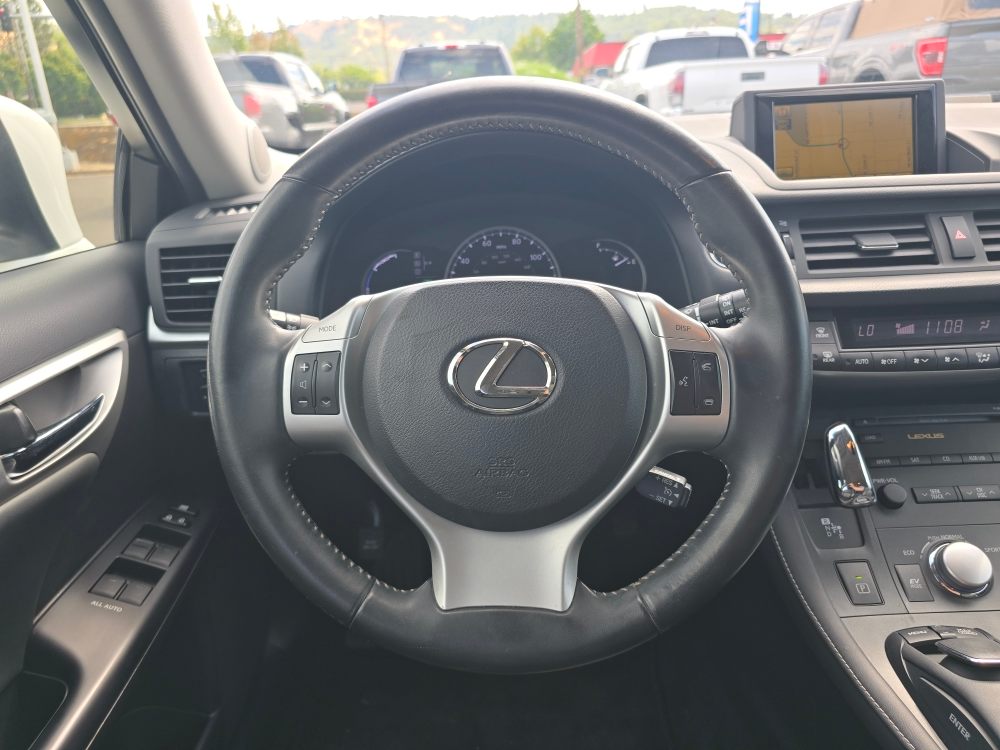 Thumbnail: 2012 Lexus CT - 7