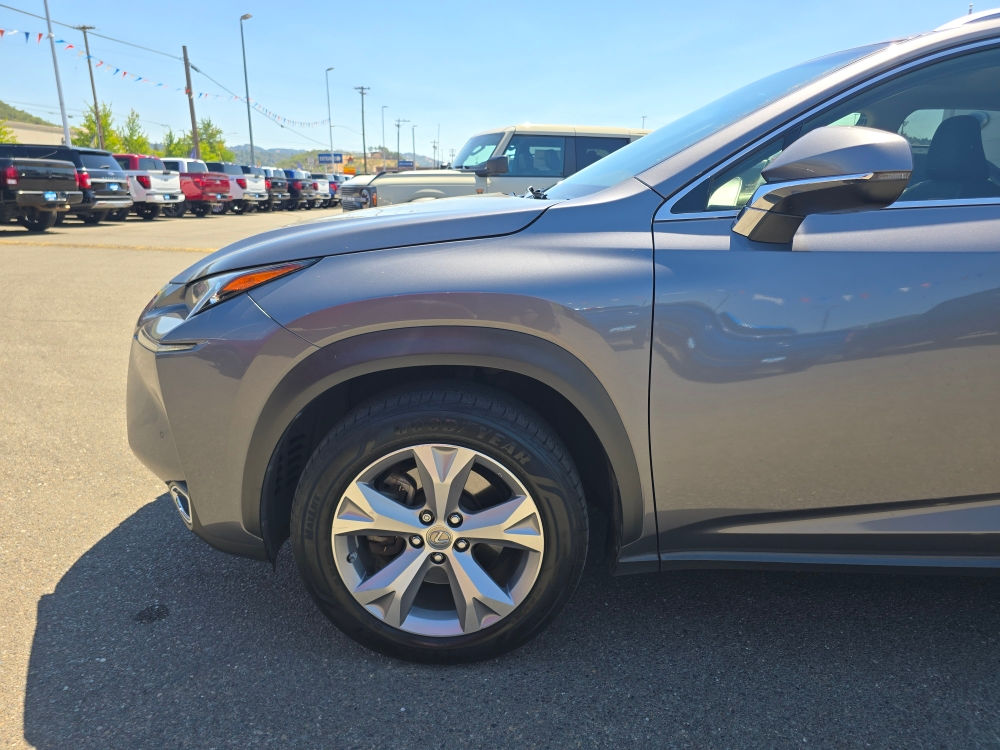 Thumbnail: 2017 Lexus NX - 5