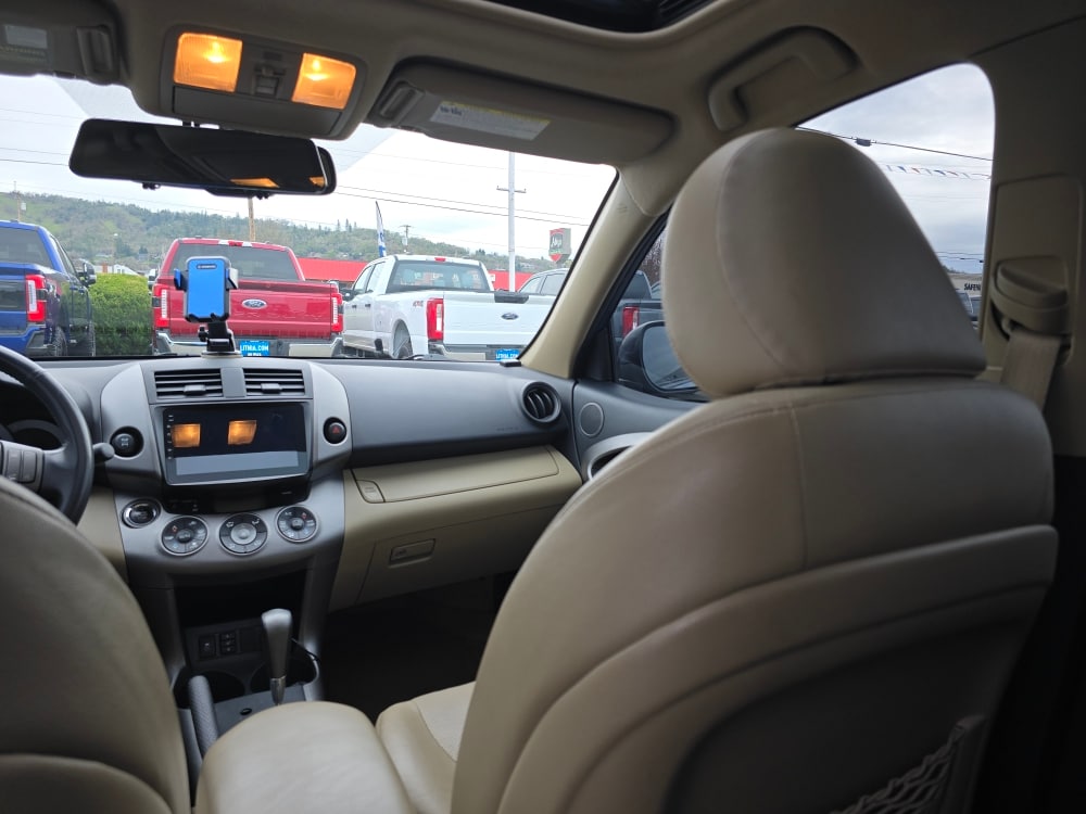 Thumbnail: 2009 Toyota RAV4 - 9