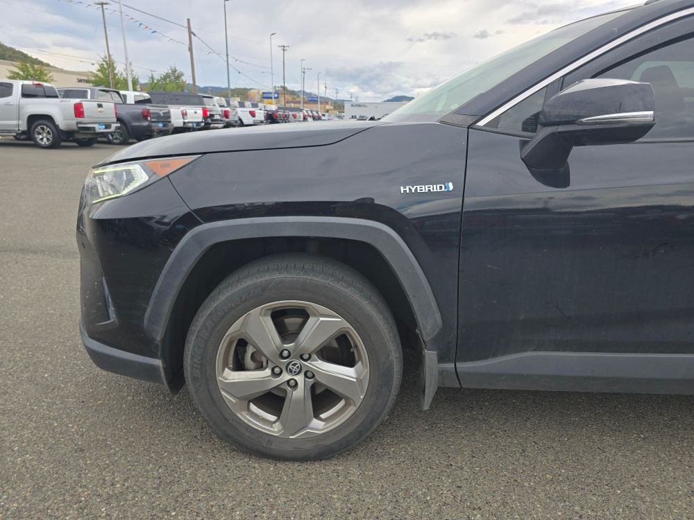 Thumbnail: 2020 Toyota RAV4 - 13
