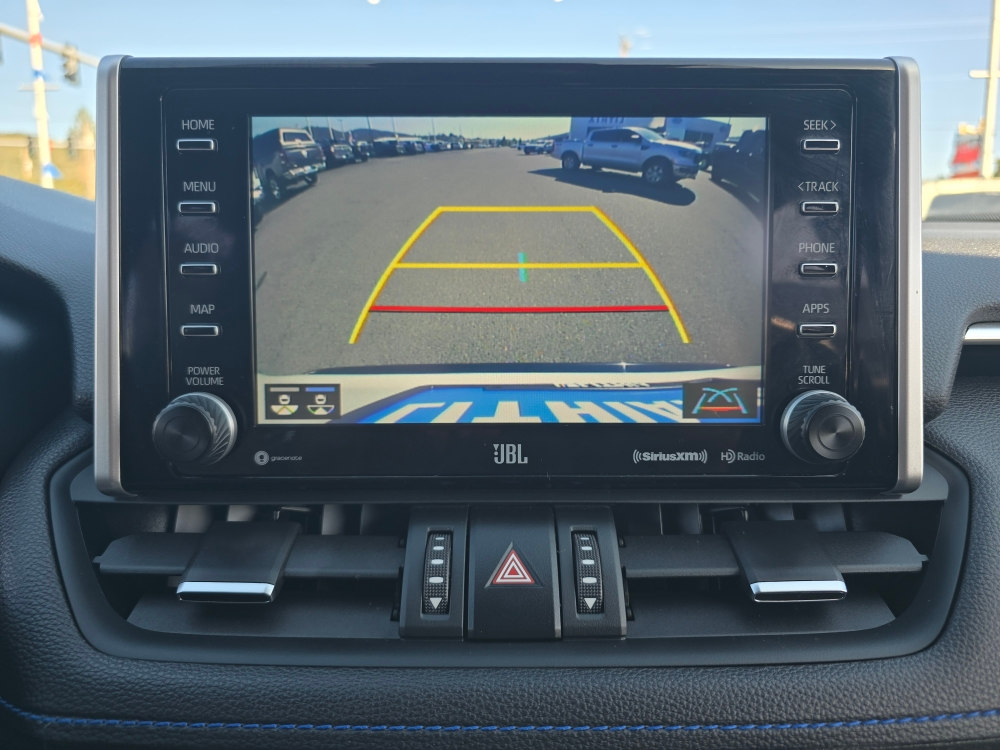 Thumbnail: 2019 Toyota RAV4 - 21