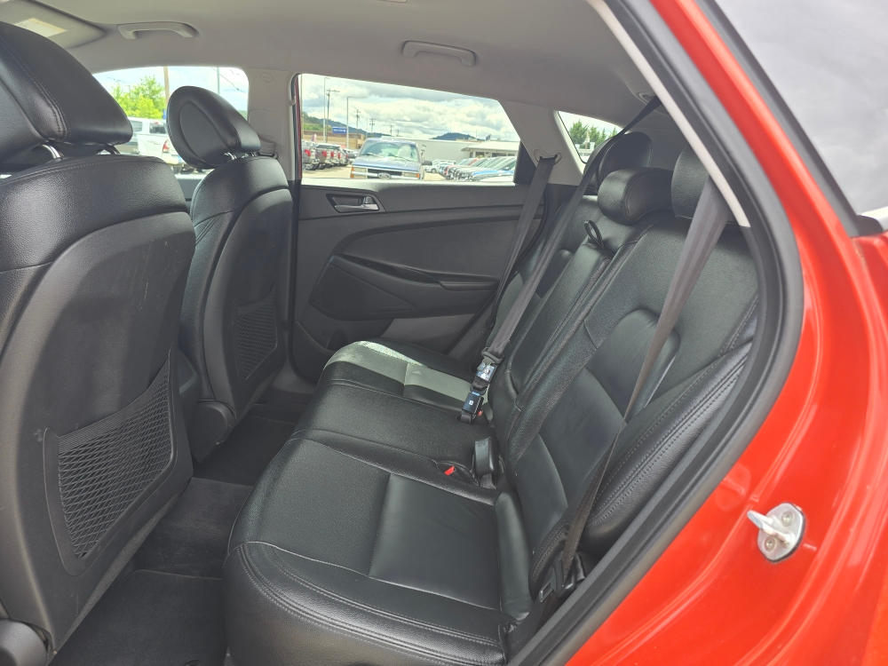 Thumbnail: 2016 Hyundai Tucson - 9