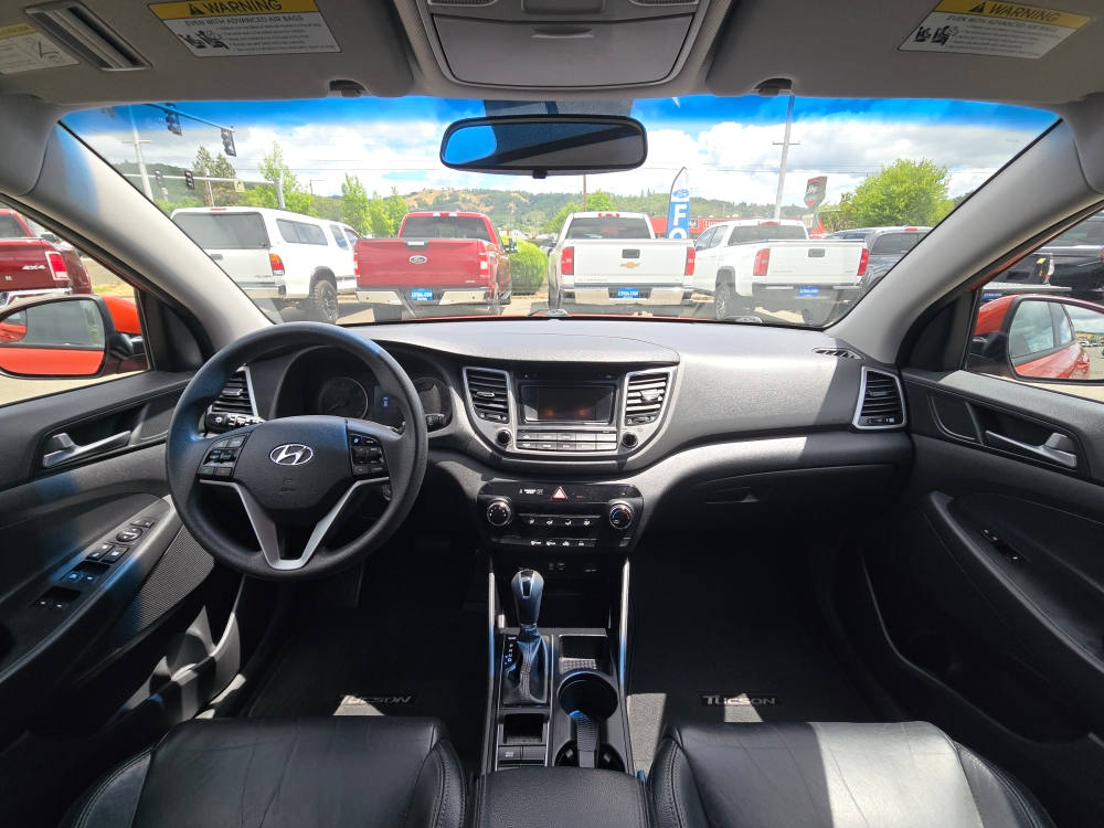 Thumbnail: 2016 Hyundai Tucson - 11