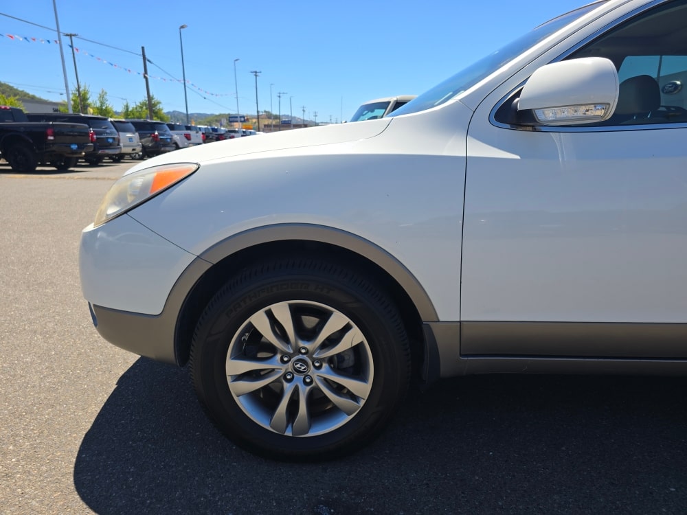 Thumbnail: 2012 Hyundai Veracruz - 20