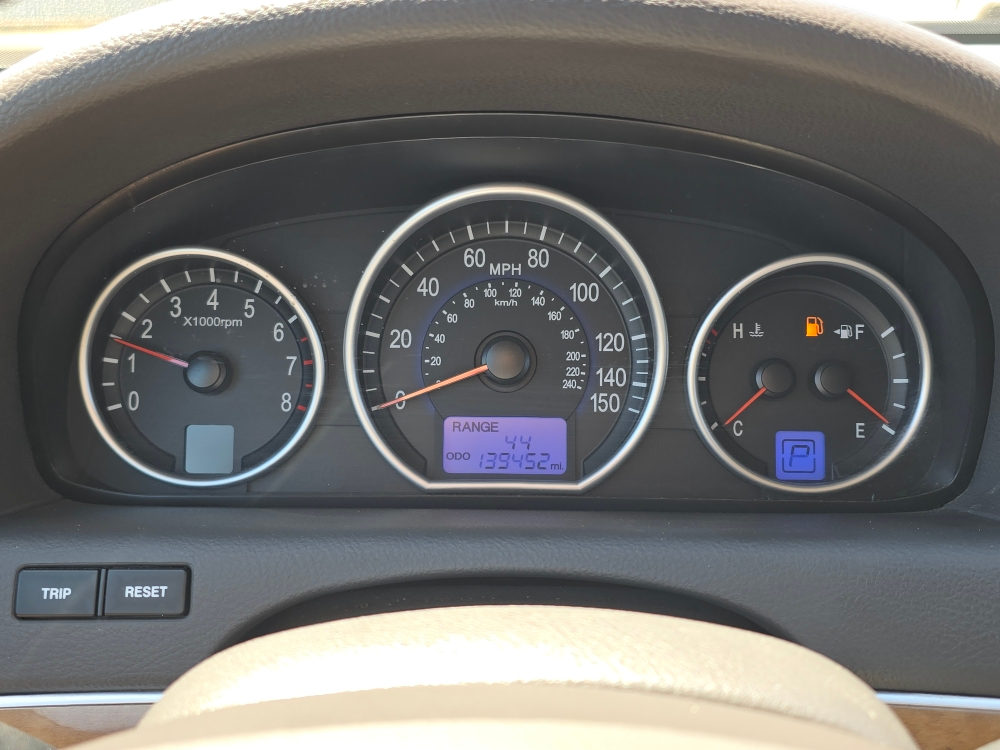 Thumbnail: 2012 Hyundai Veracruz - 21