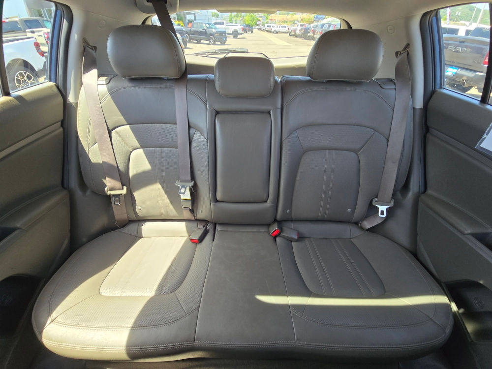 Thumbnail: 2011 Kia Sportage - 9