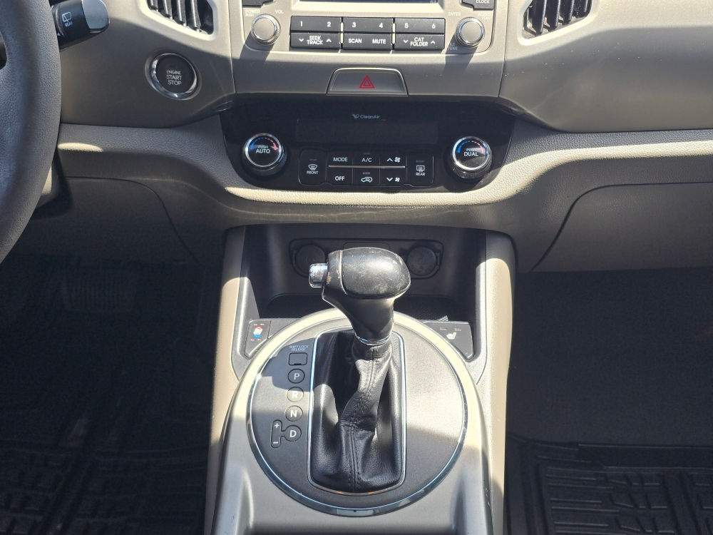 Thumbnail: 2011 Kia Sportage - 14