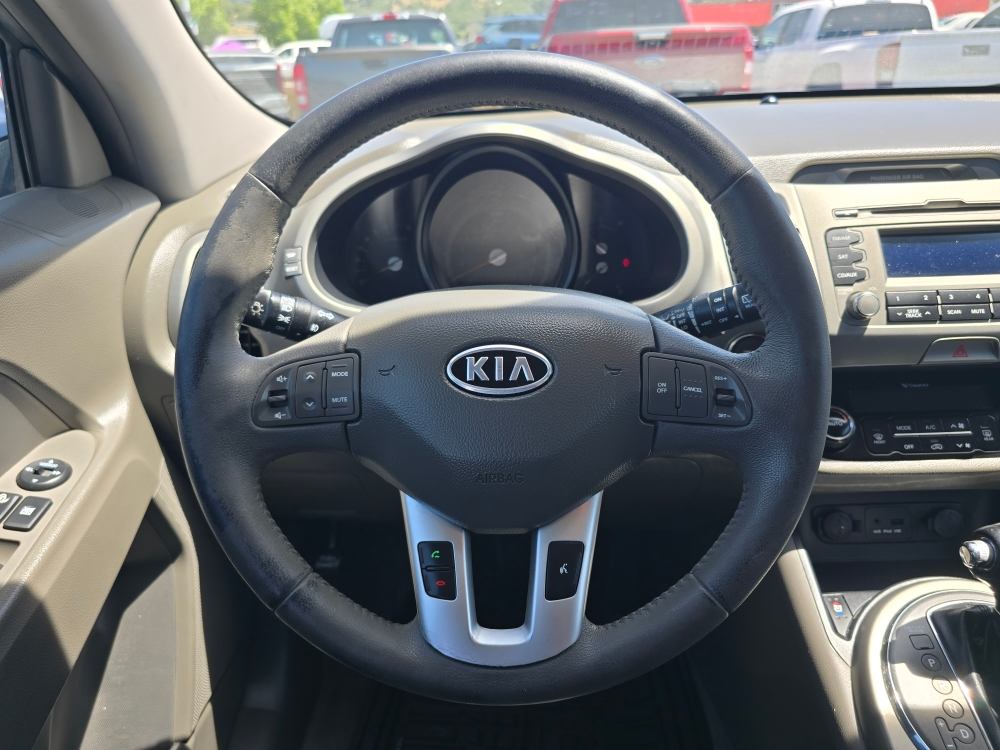 Thumbnail: 2011 Kia Sportage - 11