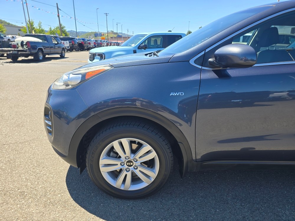 Thumbnail: 2017 Kia Sportage - 8