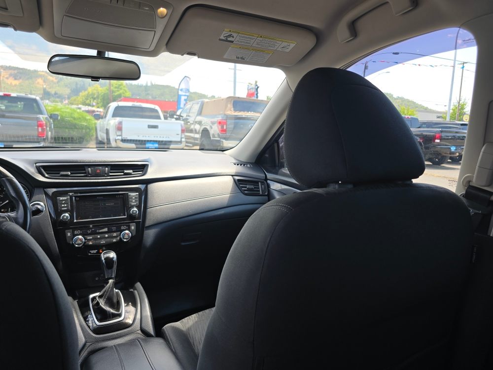 Thumbnail: 2018 Nissan Rogue - 11