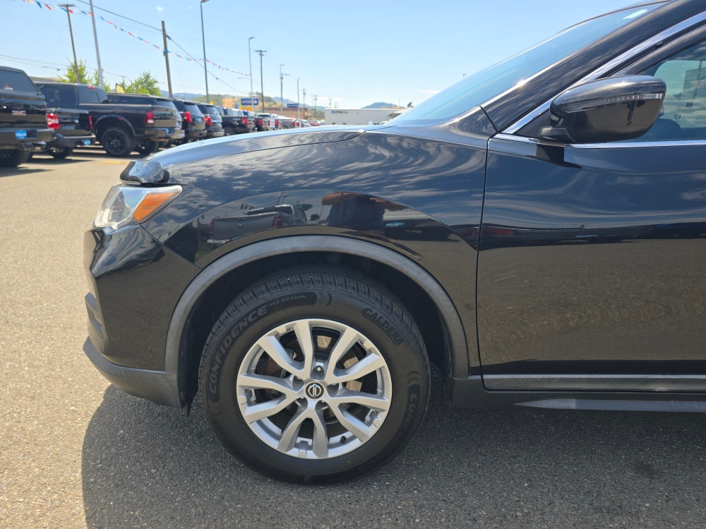 Thumbnail: 2018 Nissan Rogue - 7