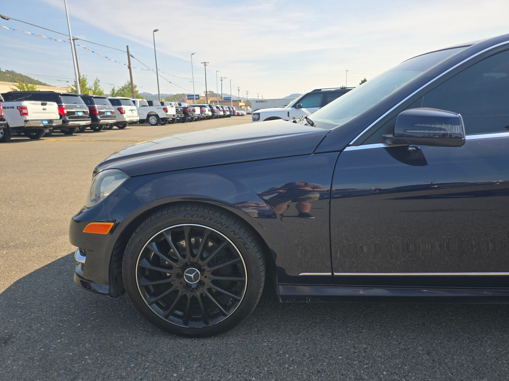 Thumbnail: 2014 Mercedes-Benz C-Class - 5