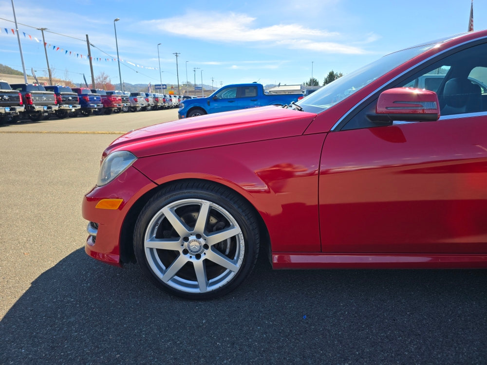 Thumbnail: 2014 Mercedes-Benz C-Class - 7