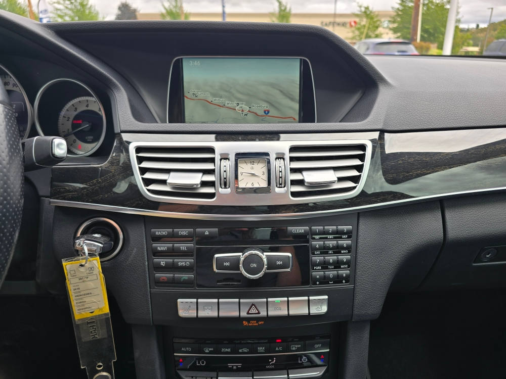 Thumbnail: 2015 Mercedes-Benz E-Class - 12