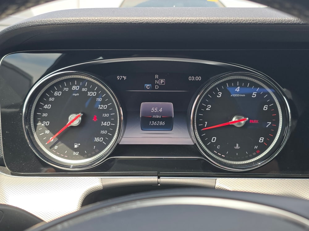 Thumbnail: 2017 Mercedes-Benz E-Class - 21