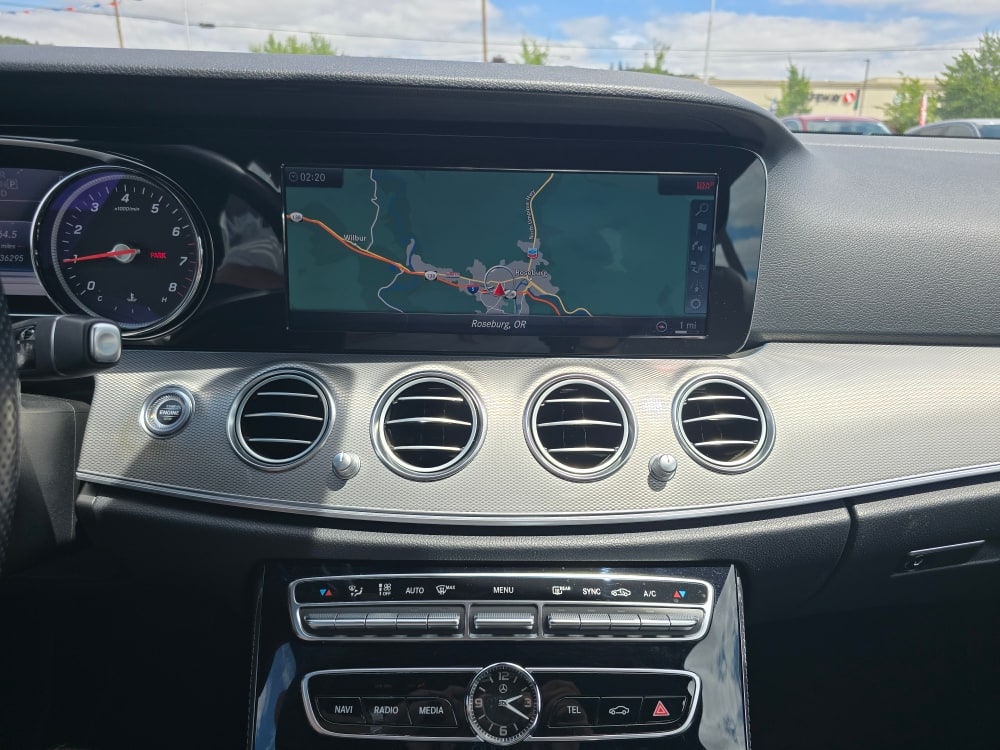Thumbnail: 2017 Mercedes-Benz E-Class - 13