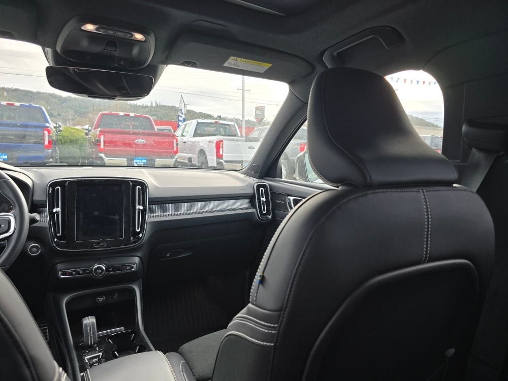 Thumbnail: 2019 Volvo XC40 - 7