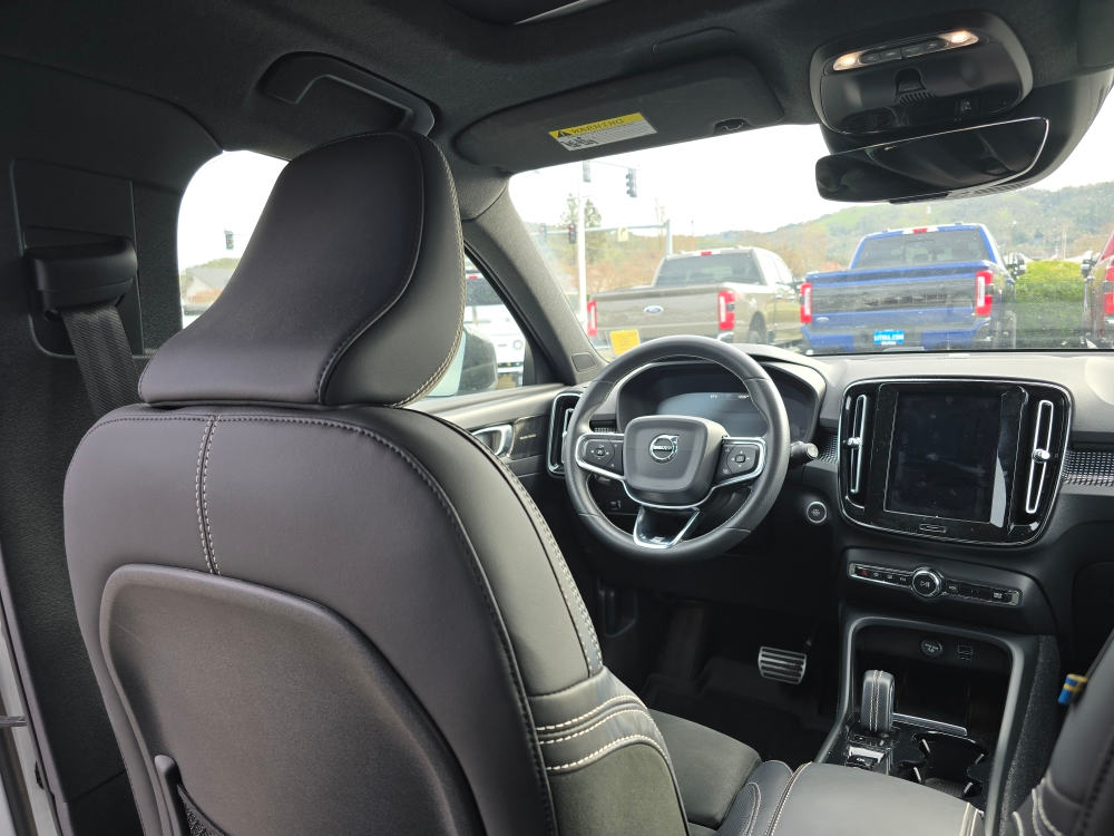 Thumbnail: 2019 Volvo XC40 - 9