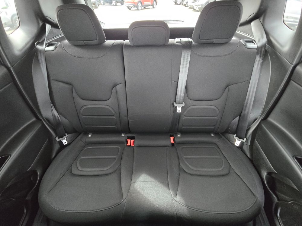 Thumbnail: 2022 Jeep Renegade - 19