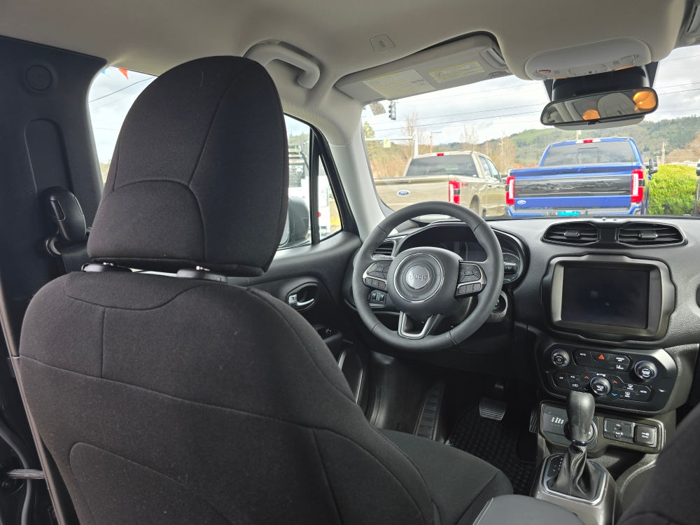 Thumbnail: 2022 Jeep Renegade - 2