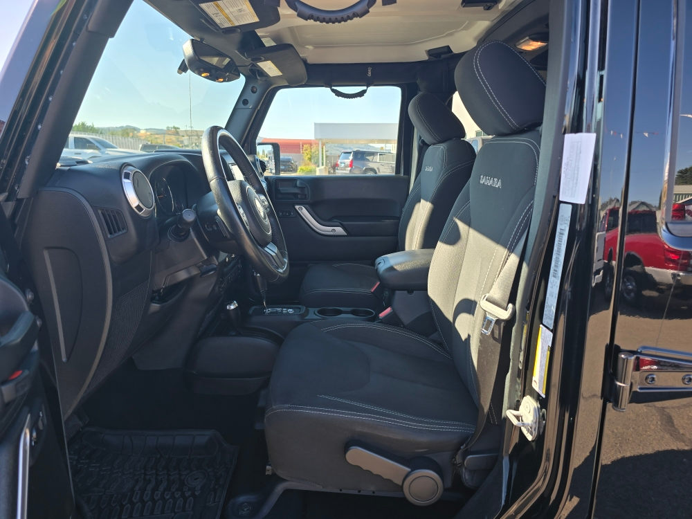 Thumbnail: 2018 Jeep Wrangler - 19
