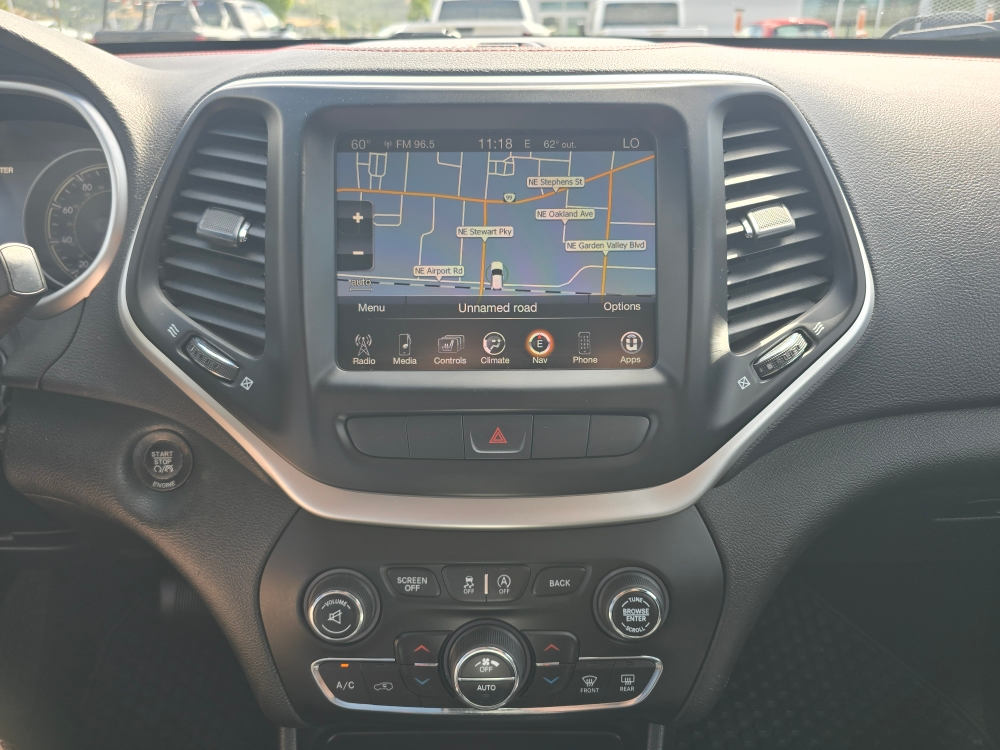Thumbnail: 2015 Jeep Cherokee - 13