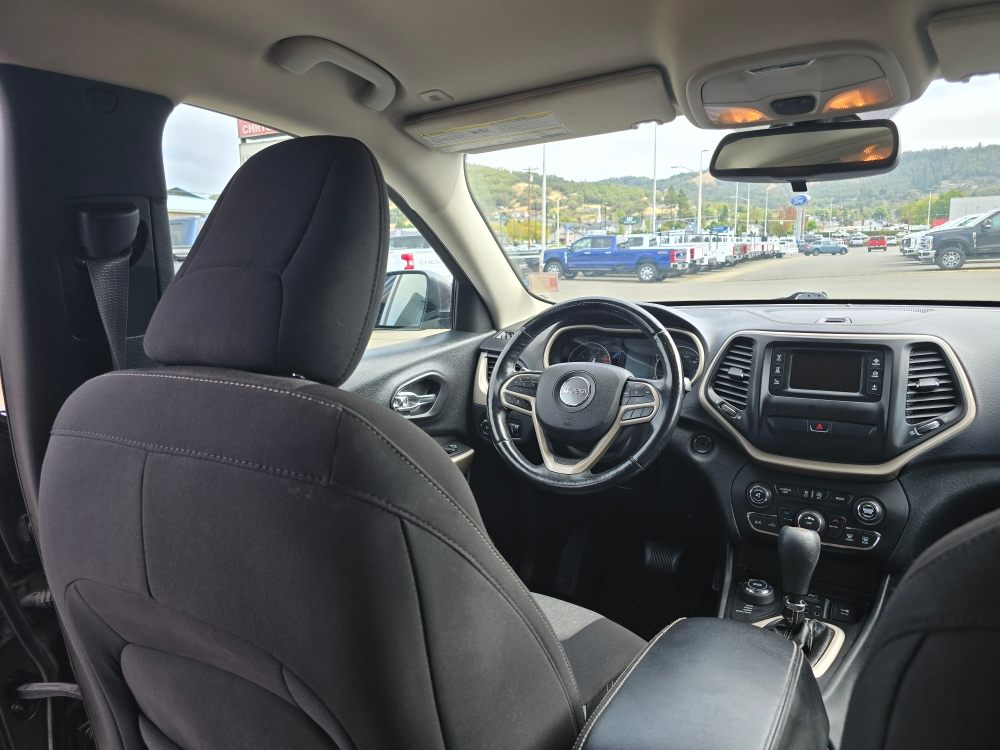 Thumbnail: 2018 Jeep Cherokee - 2