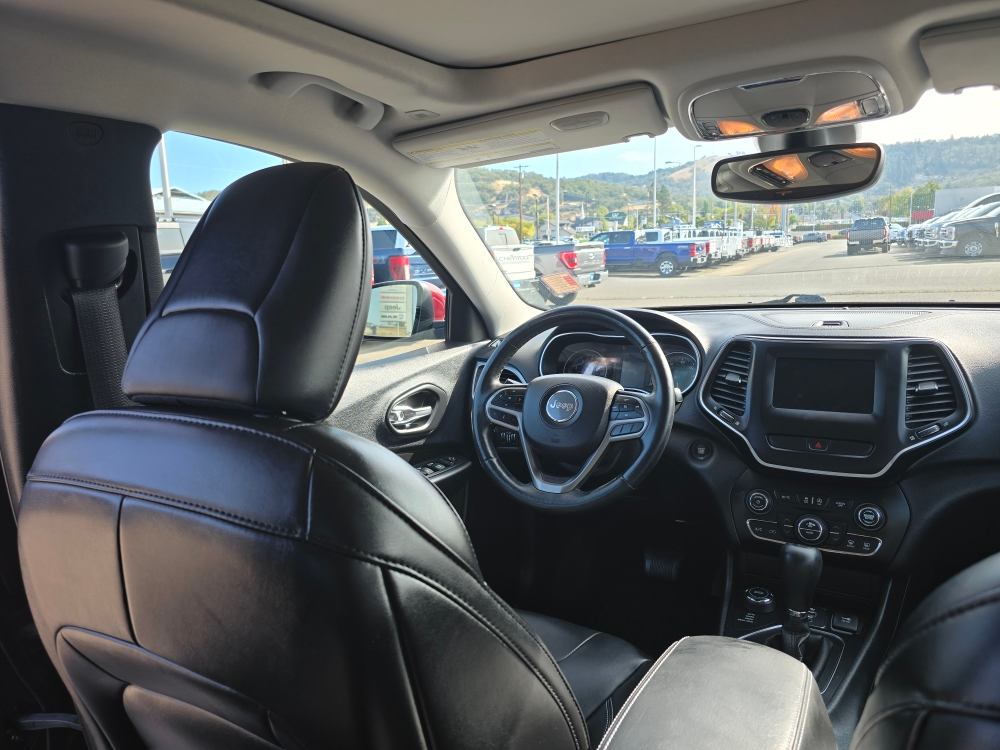 Thumbnail: 2019 Jeep Cherokee - 2