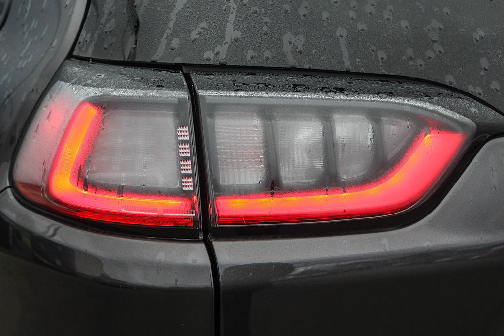 2023 Jeep Cherokee Altitude Lux 23