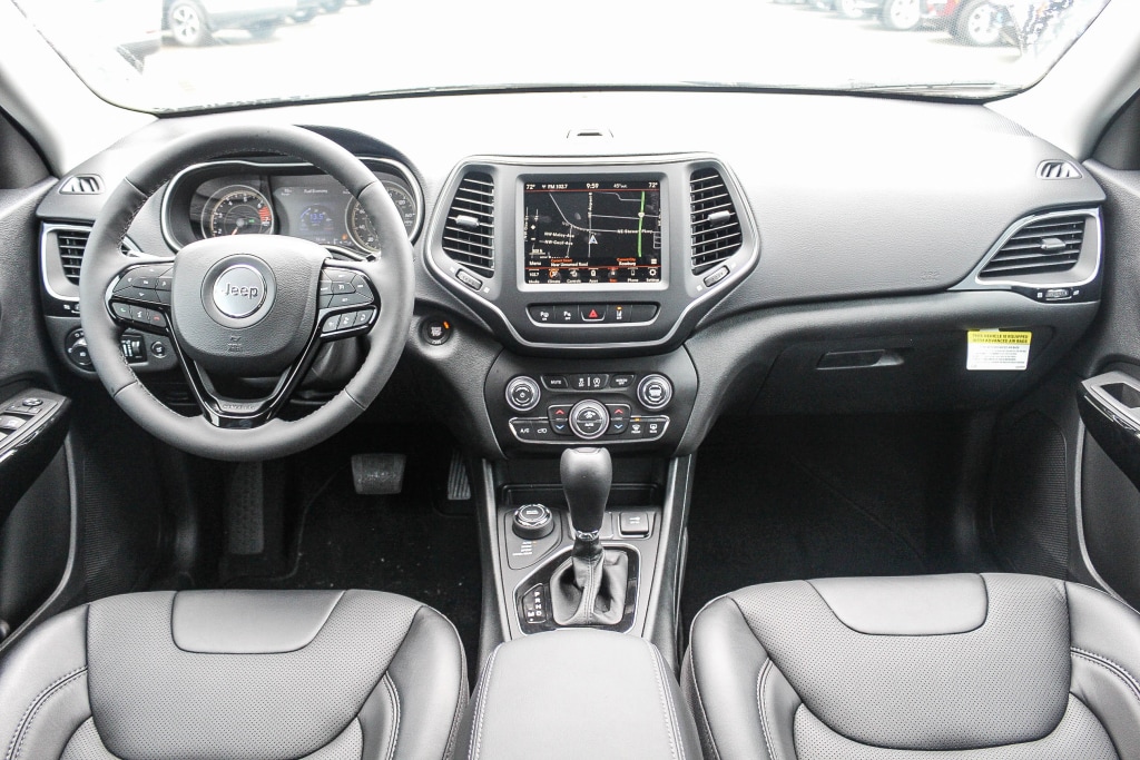 2023 Jeep Cherokee Altitude Lux 4