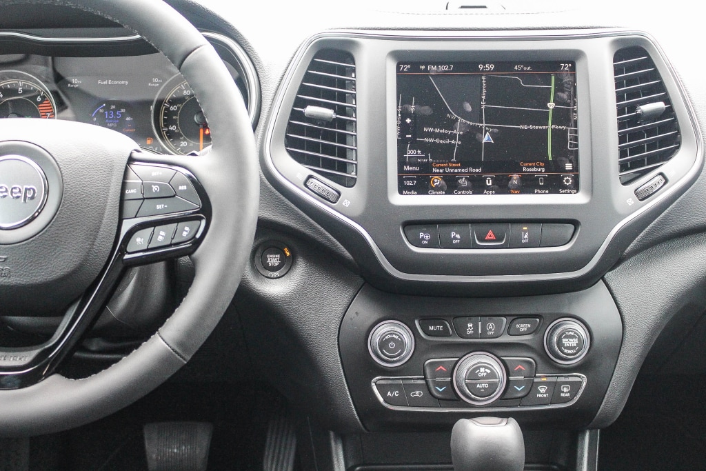 2023 Jeep Cherokee Altitude Lux 11